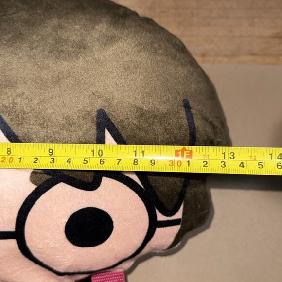 Wizarding World of Harry Potter plush backpack and adjustable straps back pocket - Picture 5 of 9